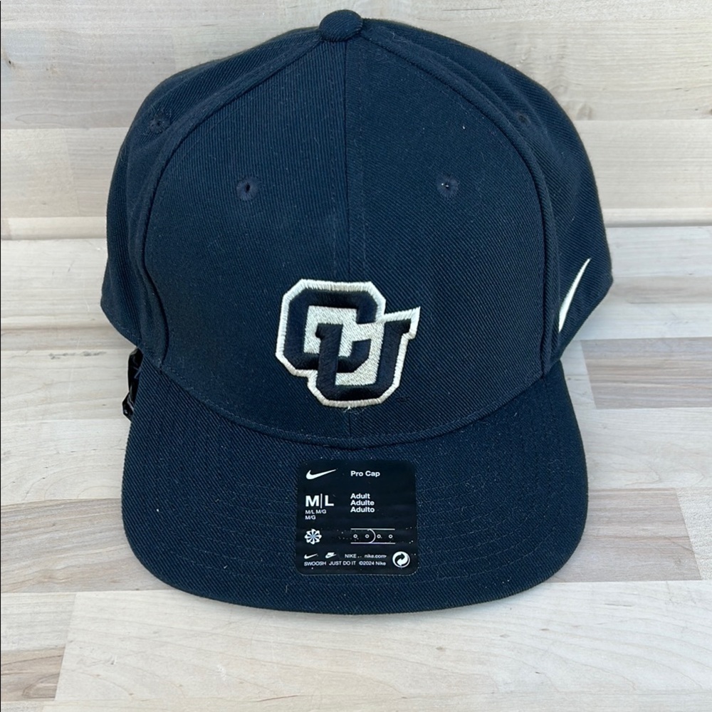 Nike Colorado Buffaloes CU Pro Flat Bill Snapback Cap Black M/L C11403-00A